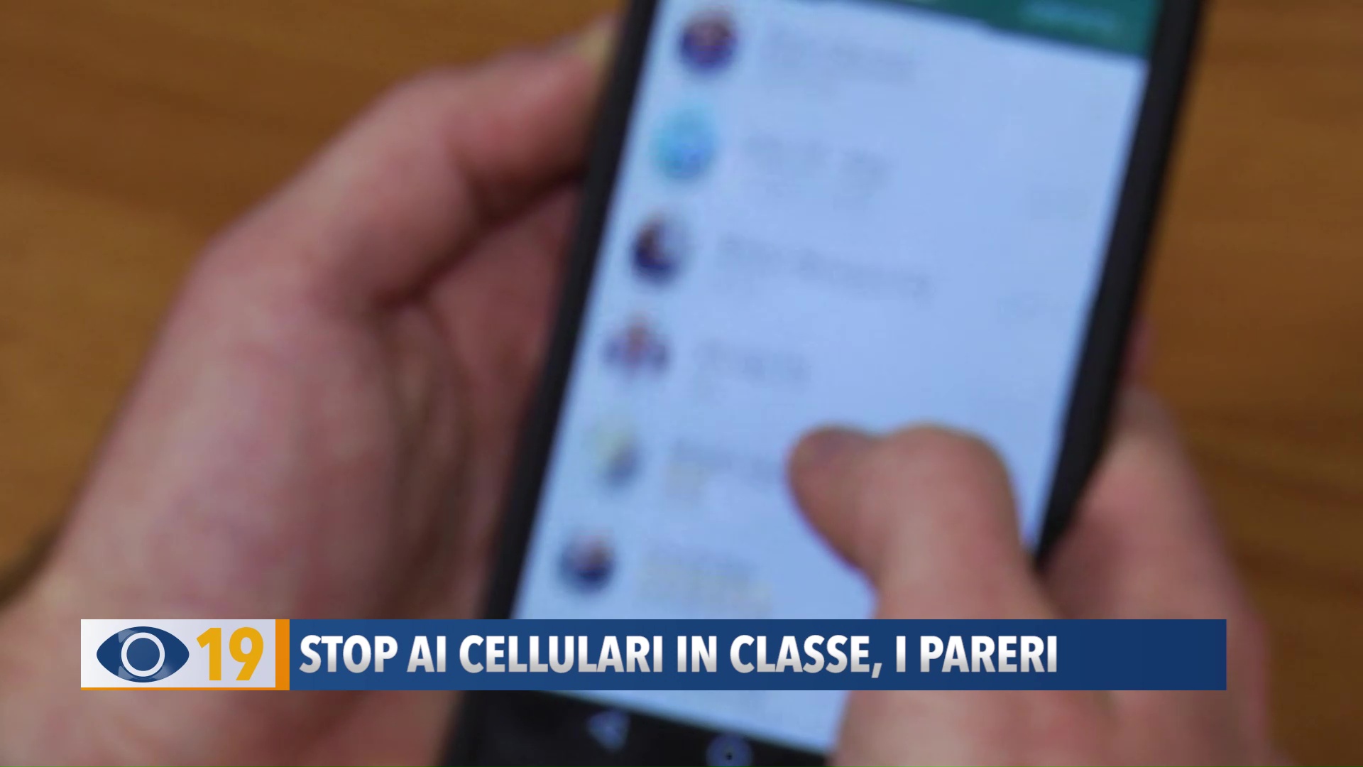 Stop Ai Cellulari In Classe I Pareri Video Occhio Alla Notizia